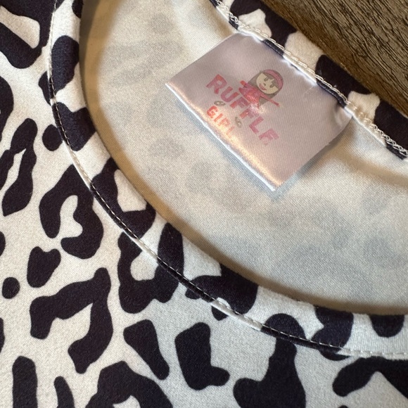 Ruffle Girl. (4XL) Size 10. Adorable Leopard Print and Lavender Tutu Dress - Picture 3 of 6